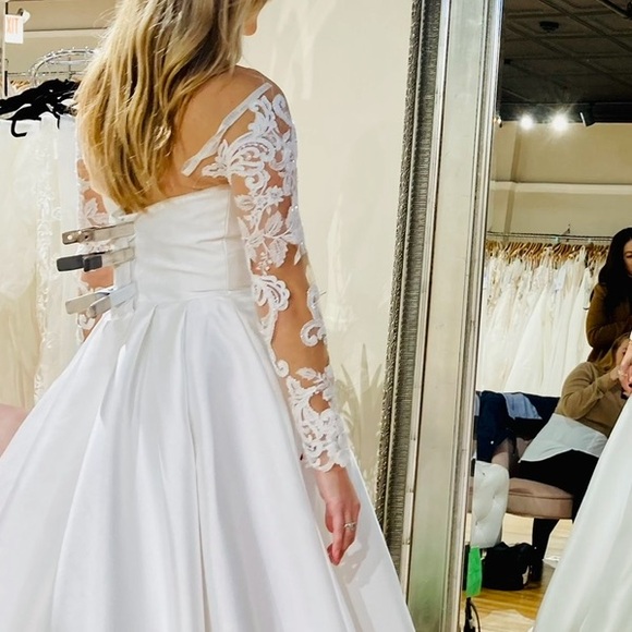 Elysee Atelier mesh lace bridal long sleeve - Picture 3 of 9